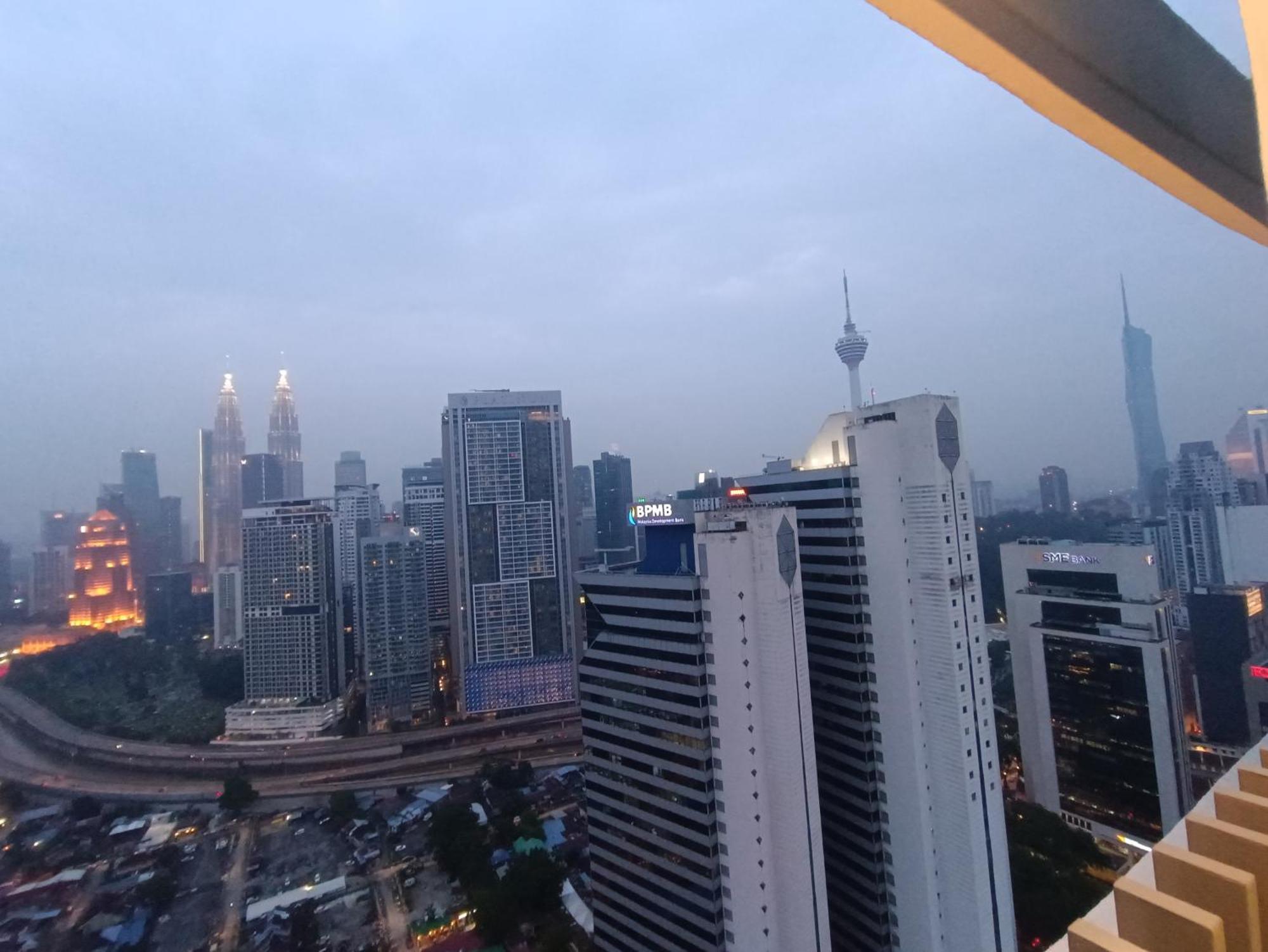 Cl 27A Insta Klcc View & Infinity Pool View Appartement Kuala Lumpur Buitenkant foto
