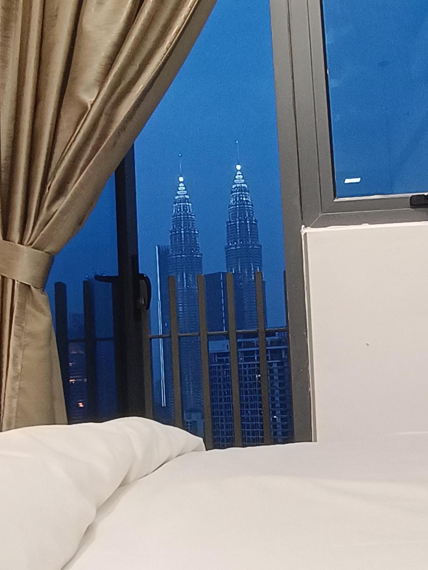 Cl 27A Insta Klcc View & Infinity Pool View Appartement Kuala Lumpur Buitenkant foto